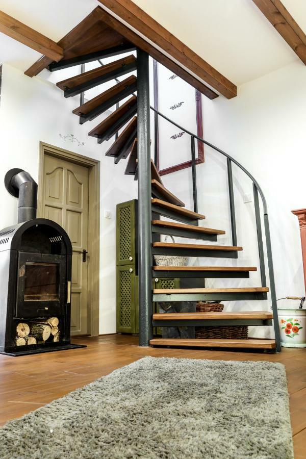 Negy Evszak Vendeghaz Apartment นอซวาย ภายนอก รูปภาพ